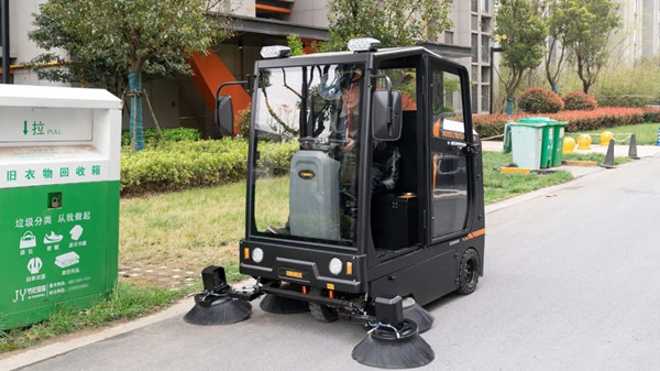 駕駛式掃地機(jī)可以哪里工作？效果高嘛？