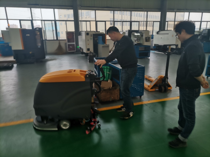  清潔設備廠家的洗地機清潔效果不理想怎么辦？